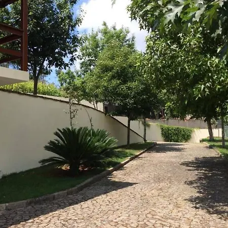 Casa De Madeira アパート